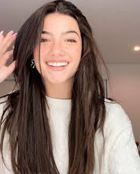 Charli D Amelio On Instagram Bonk Beauty Girl Hair