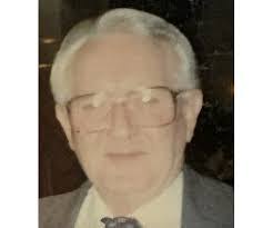 Eileen Needham's Instagram, Twitter & Facebook