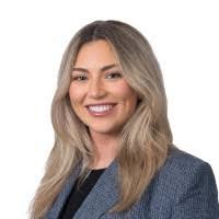 Caity Connolly's Instagram, Twitter & Facebook