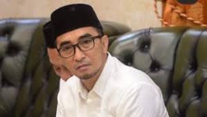 Dewan Mario David Rayakan Natal Bersama Keluarga dengan Suka Cita