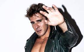 Series and movies with hugh sheridan are listed below. Rafters Hugh Sheridan Opens Up About His Sexuality I M Human Gay Nation