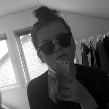 Thea Dolan (@dolan_thea)