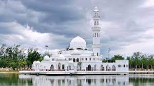 Arsitektur dan bangunan masjid termegah di malaysia yang begitu memikat wisatawan dunia. Masjid Masjid Tercantik Di Malaysia Mosque Beautiful Mosques Building