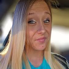 Jessica Boothby's Instagram, Twitter & Facebook