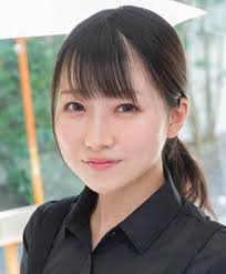 月待青花の顔写真