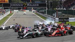 A falta de tres vueltas para terminar la carrera, los pilotos siguen en zona de pits a espera de la reanudación. Gp Belgica La Carrera De Formula 1 En Directo Y En Vivo Hoy