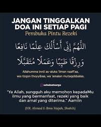 Diberi nama seribu dinar karena doa ini dipercaya dapat membuka pintu rezeki. Doa Pembuka Pintu Rezeki Amalkan Setiap Pagi Nadhie Wueen