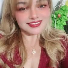 CirculaEnRedes🚨 Motociclista se aferra a su moto entre las corrientes de  agua en Acapulco. Video tomado de redes.