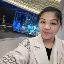 Cutesy Jette making mama the best coffee ever and drying and curling my  hair 😍😆