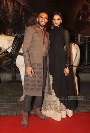 Deepika Padukone Ranveer Singh Are Royal At Bajirao Mastani Trailer Launch Indian Outfits Indian Attire Indian Fashion