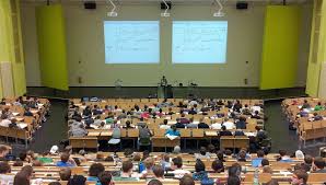 28 de diciembre de 2020. Sin Acuerdo Entre Gobierno Y Ccaa Las Universidades Decidiran Si Dan Por Terminadas Las Clases Presenciales Por El Coronavirus