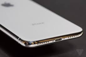 Apple Is Gearing Up To Fight The Eu Over The Lightning Connector The Verge