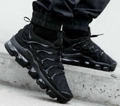 Black And Gold Vapormax Plus On Feet Nike Vapormax Plus Triple Black Fashion Clothing Shoes Accessories Unisexclothingshoesaccs Unisexadultshoes Black Nike Shoes Kicks Shoes Mens Nike Shoes