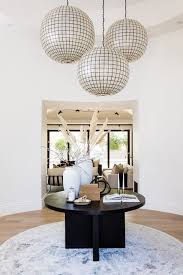 Shop quality entry tables exclusively at pottery barn®. How To Style A Round Entry Table Step By Step Guide 10 Photos