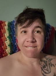 Laura Clabaugh's Instagram, Twitter & Facebook