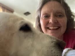 Lori Glennon's Instagram, Twitter & Facebook