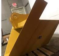 Trapezoid Bucket with Wings - East Attachments