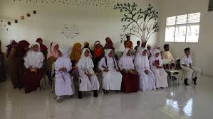 Untuk menambah rangsangan pada daerah klitoris wanita dengan ketebalan polos, vital anda kelihatan tambah besar panjang aman digunakan sebagai alat kontrasepsi yang unggul serta dapat mencegah ejakulasi dini/tahan lama menambah kepuasan berhubungan seksual. Mtsn Montasik Aceh Besar Belajar Diwaktu Kecil Bagai Mengukir Diatas Batu Belajar Sesudah Dewasa Laksana Mengukir Diatas Air