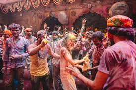 Celebrated by thousands of people, the festival is best known around the world for the powder that revellers throw on each other. A Guide To Holi Festival In India Find Us Lost