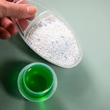 Lessive en poudre, liquide, en capsules ou concentrée, lessives pour textiles délicats, lessive n.b. Lessive Liquide Ou Lessive En Poudre Le Debat Fait Rage Actualite Ufc Que Choisir