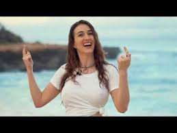 Wet T Shirt Contest The Only Time It S Ok With T Shirts Without Print Youtube In 2020 Wet T Shirt Wet T Wet Tshirt Contest
