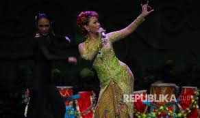 Ingat Inul Ingat Abah Hasyim Muzadi Iku Njoged Opo Kesurupan Republika Online New bigo live collection goyangan bokong semok nungging, bokong semok music by : ingat inul ingat abah hasyim muzadi