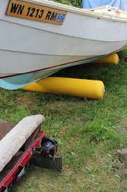 Aere Beach Rollers As Air Jack To Lift Boat Small Boats Boating Tips Diy Boat
