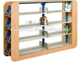 Dengan memiliki rak buku model minimalis ini ruangan anda tentunya sangat indah dan rapi. 94 Foto Desain Rak Perpustakaan Yang Bisa Anda Contoh