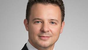 Latham & Watkins' Brian Cuneo is a 40 Under 40 honoree.