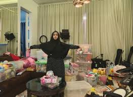 Wanita dengan nama asli ria yunita awalnya terkenal sebagai youtuber karena unggahan video mengenai squishy. Mengoleksi Squishy Hobi Dari Ria Ricis Genpi Co