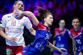 За датчан забивали якоб брун ларсен, андерс дрейер и. My V Polufinale Sbornaya Rossii Razgromila Daniyu I Vyshla V Plej Off Evro Federaciya Gandbola Rossii