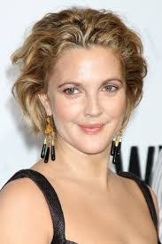 Lorraine Hyatt's Instagram, Twitter & Facebook