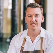 Eric Lees's Instagram, Twitter & Facebook