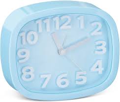 As purveyors of inspiration, we have broken down our top tips for curating your decor aesthetic. Amazon Com Navaris Blue Analog Alarm Clock Retro Battery Operated Clock Cute Vintage Old Fashion Style Aesthetic Clock For Bedrooms Kids Light Blue Home Kitchen