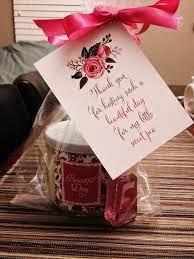 Gifts For Baby Shower Hostesses