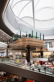 Atrium Sheds Light On Contemporary Retail Experience In Brisbane Shopping Mall Interior Shopping Mall Design Atrium Design