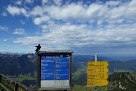 In allen himmelsrichtungen rings um berlin sind sie zu finden, die 15 nationalen naturlandschaften brandenburgs. Wandern Vom Wendelstein Aus Geo Park Gipfelweg Chiemsee Alpenland Tourismus
