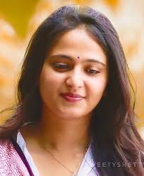 Anushka shetty is a popular indian actress who mostly works with tamil and telugu cinema. Pin On Anushka