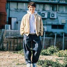 uomomagazine 普段はまったく試着しない 俳優 中尾明慶がガチ試着して選んだ春の新作アウター2選 楽な格好でカッコつけすぎないのが服選びのルールという中尾明慶さんが ガ 中尾明慶 72647 fashion lechoppe maisoneu 格好 服 アウター