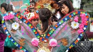 Padahal, bisnis dengan label our trashes ini, baru dimulai tahun 2019. Fashion Show Busana Daur Ulang Memperingati Hari Peduli Sampah Nasional Tribunnews Com Mobile
