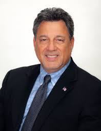 Randy Strauss's Instagram, Twitter & Facebook