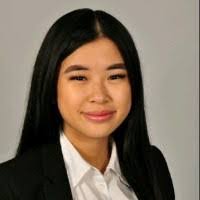 Vivian Luu's Instagram, Twitter & Facebook