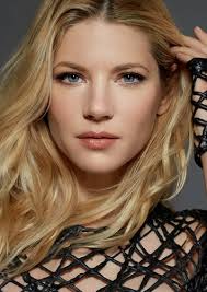 Amanda Crew Fan Casting