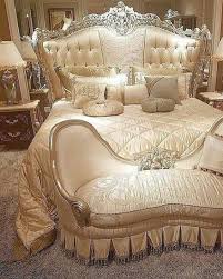 اوف وايت غرف نوم لون بيج