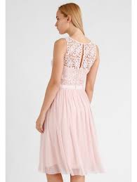 Dieses kleid verfügt über exquisite häkelarbeit, anmutige rüschen und schleife rücken details. Apart Kleid Mit Corsage Und Schlitz Am Rucken Wenz