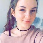 Elaine Dejong's Instagram, Twitter & Facebook