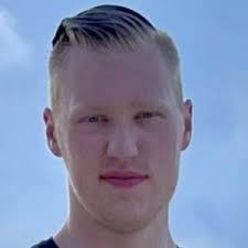 Sean Berg's Instagram, Twitter & Facebook