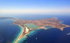 It offers an outdoor pool overlooking formentera and rooms with balconies. Bewertungen Hotel Nautico Ebeso 4 Ibiza Voyage Prive
