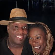 The Browns are hiring former Rice University head coach Mike Bloomgren as  their new offensive line coach. More: https://l.cleveland.com/1tmdqe Photo:  AP