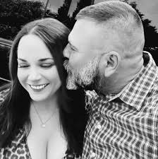 Summer Hudson updated her profile picture.